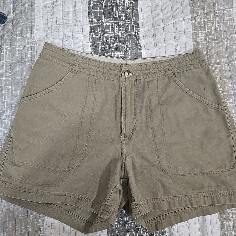 Columbia Women's Tan Casual Shorts